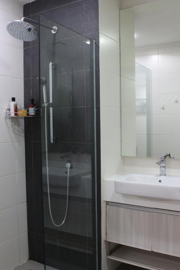 Suasana Suites D'Homestay Jb Town جوهر بهرو المظهر الخارجي الصورة